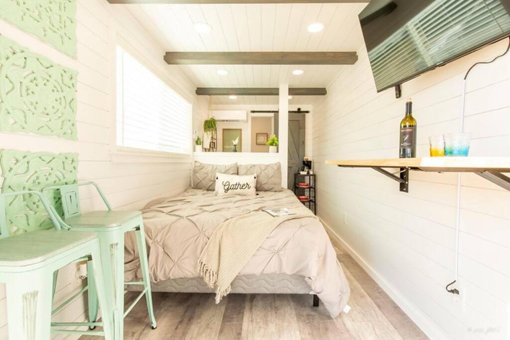 The Container Retreat @ 290 Wine Trail #9 Get Away Today! Hye Extérieur photo